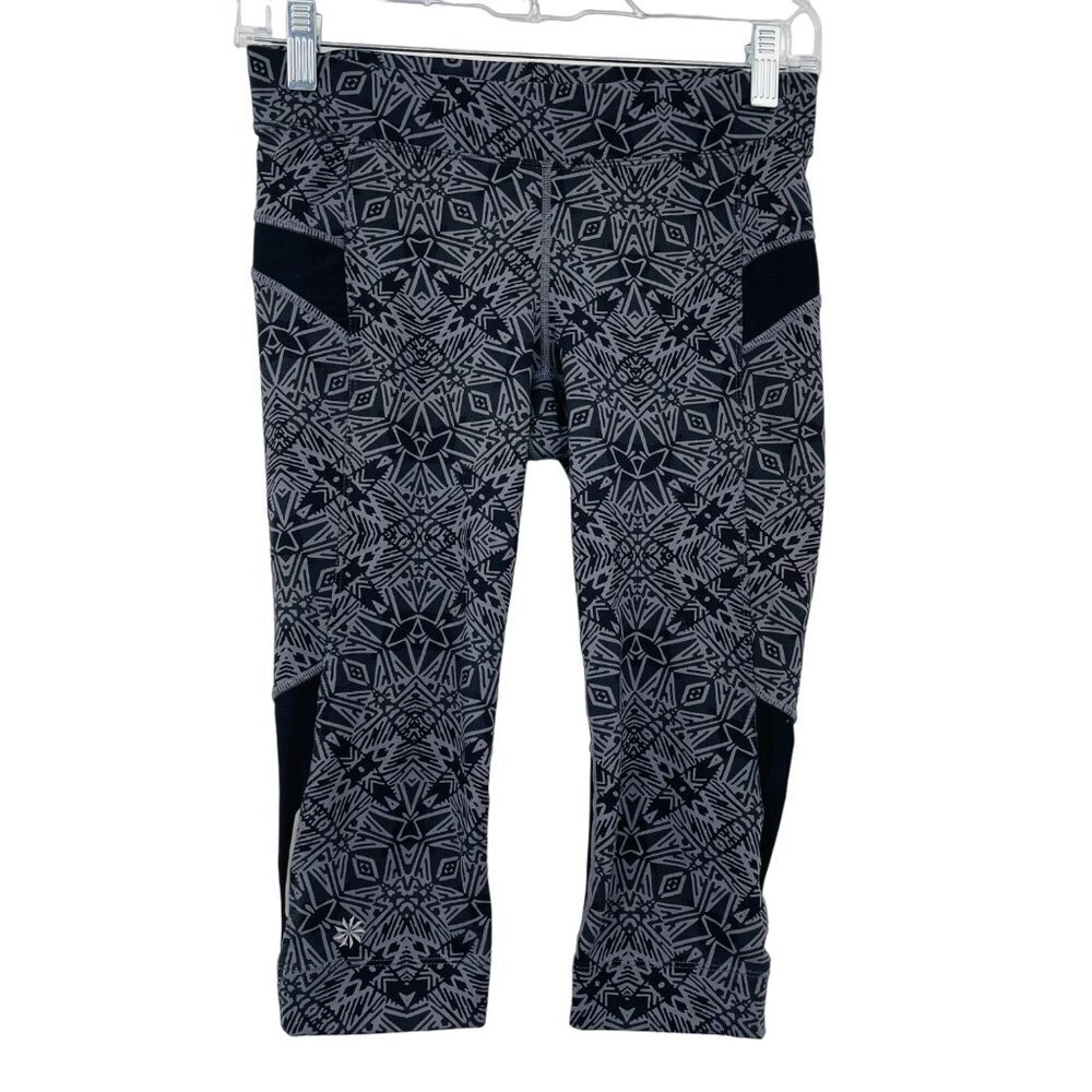 Athleta Bare To Run Knicker Cairo Cropped‎ Capri Leggings Womens Size XS Black